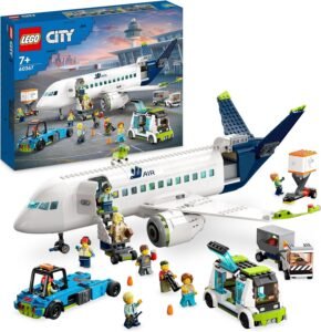 LEGO City Пътнически самолет (60367)